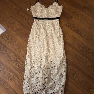 Elegant Lace Maxi Dress in Cream and Black